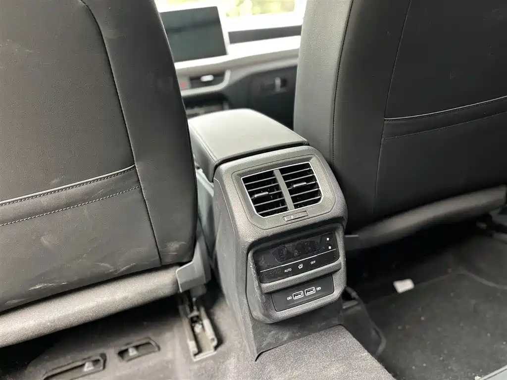 Volkswagen Tayron 2024 300TSI 2WD Luxury Plus Advanced фото 22