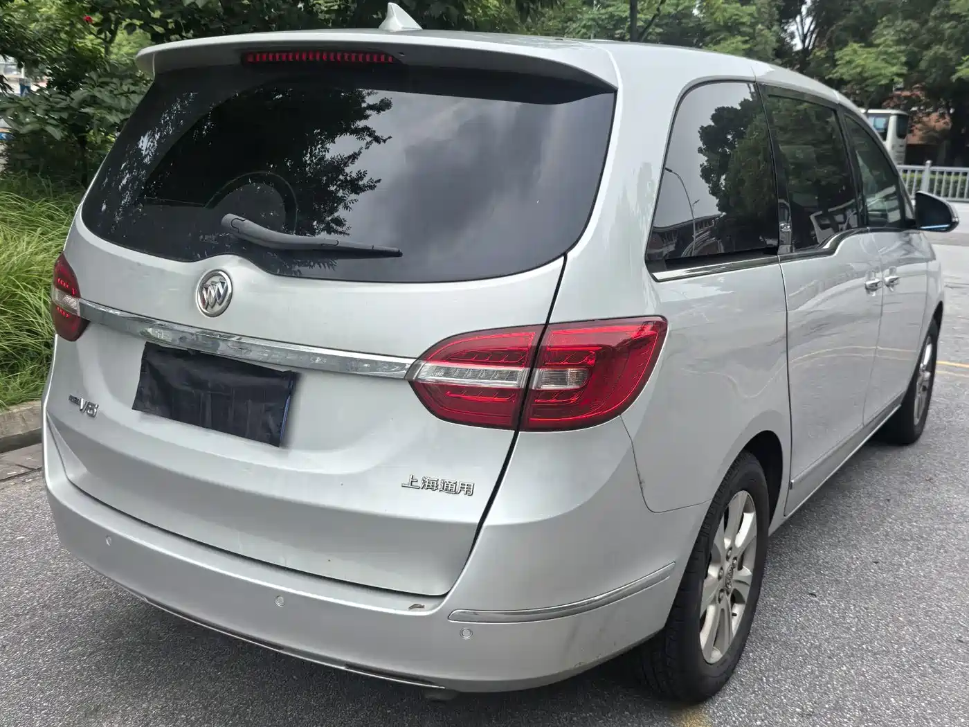 Фото 12 - Buick GL8