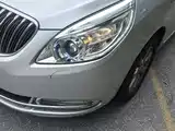 Фото 4 - Buick GL8
