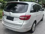 Фото 12 - Buick GL8