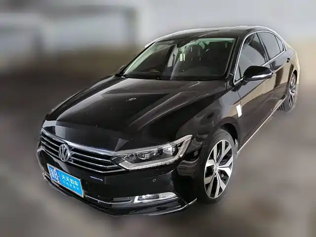 Volkswagen Magotan 2017 380TSI DSG Premium — фото 1