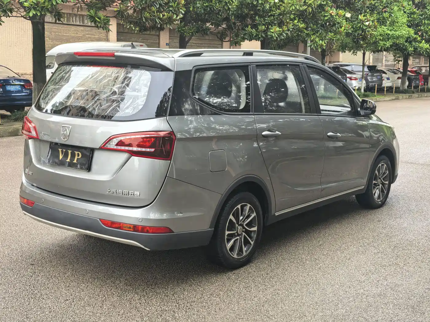 Baojun 730 2020 2019 1.5L Manual Fashion Edition 7-Seater China VI
