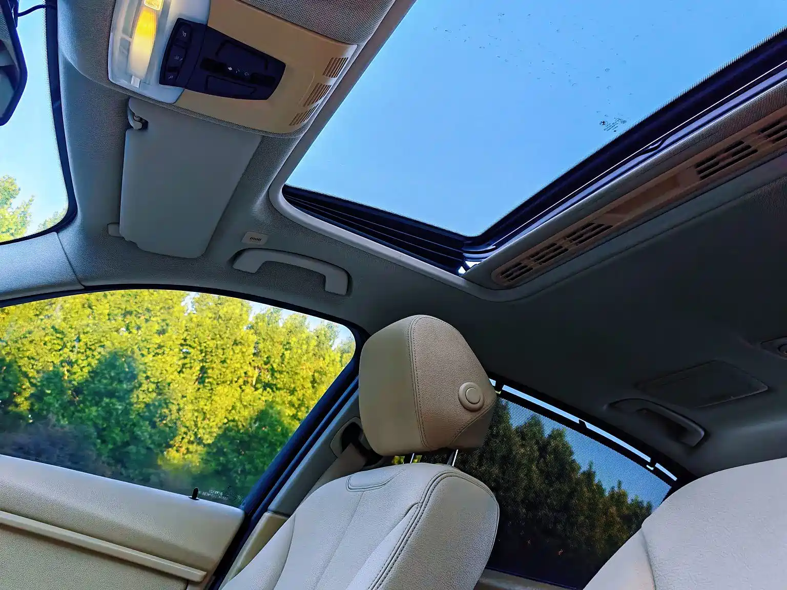 صورة 24 - BMW 3 Series