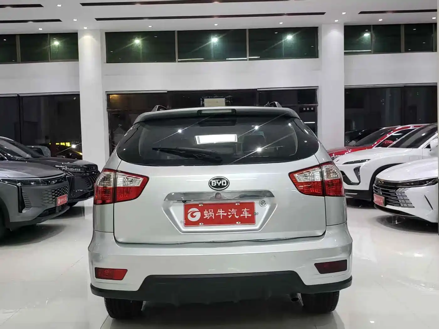 BYD S6 2014 2014 2.4L Automatic Flagship 5-seater