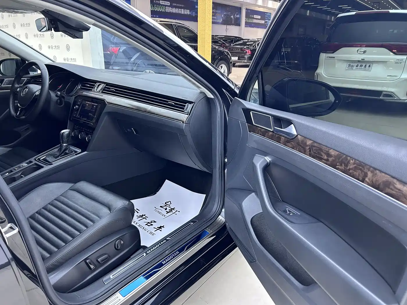 Volkswagen Magotan 2019 330TSI DSG Luxury Class China VI фото 7