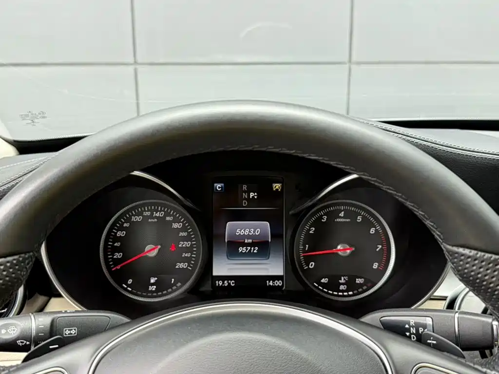 Фото 3 - Mercedes-Benz C-Class