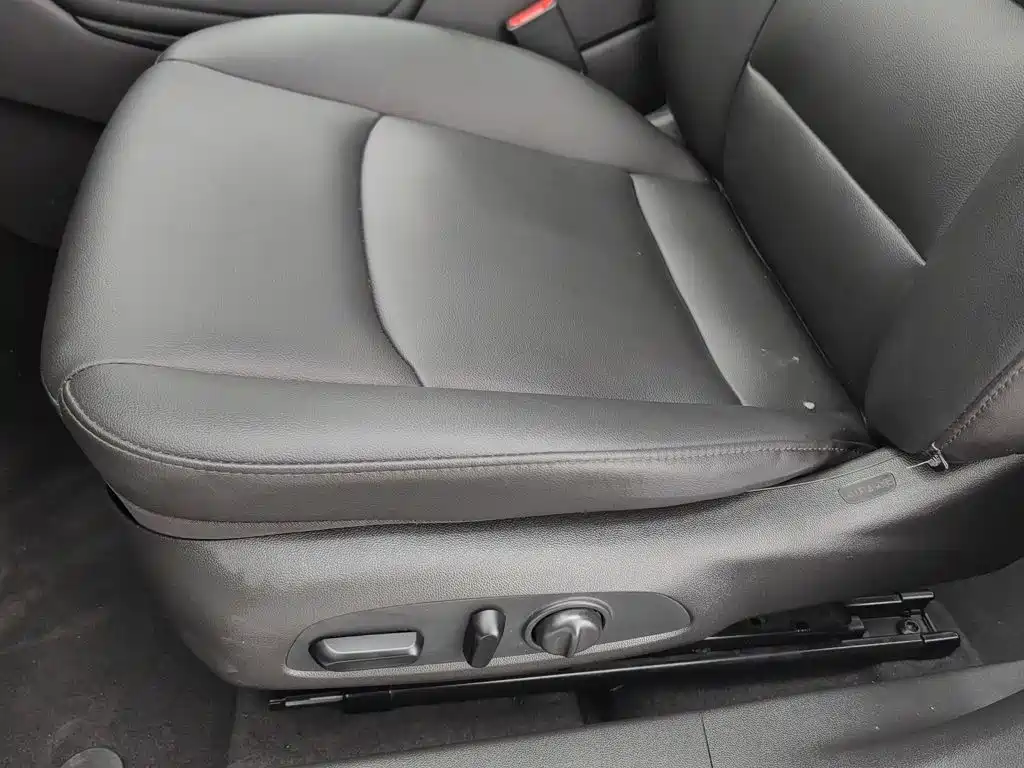 Фото 20 - Chevrolet Malibu XL