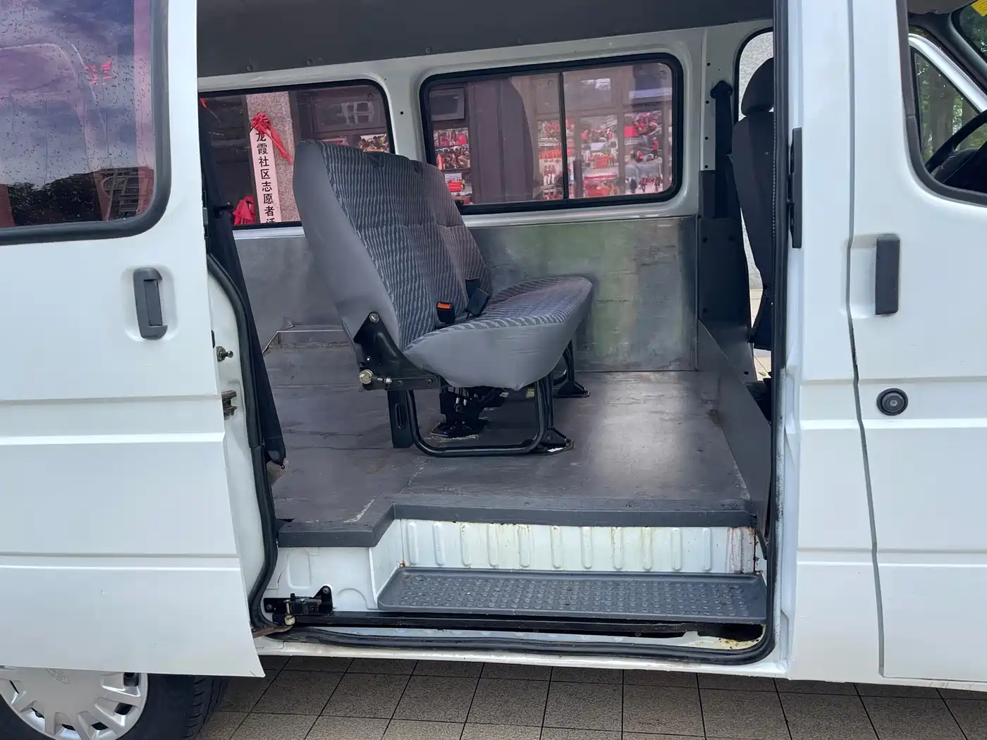 Ford Classic Transit 2016 2016 Model 2.8T Diesel Short Wheelbase 6-Seat Medium Roof Multi-Purpose Vehicle JX493ZLQ4