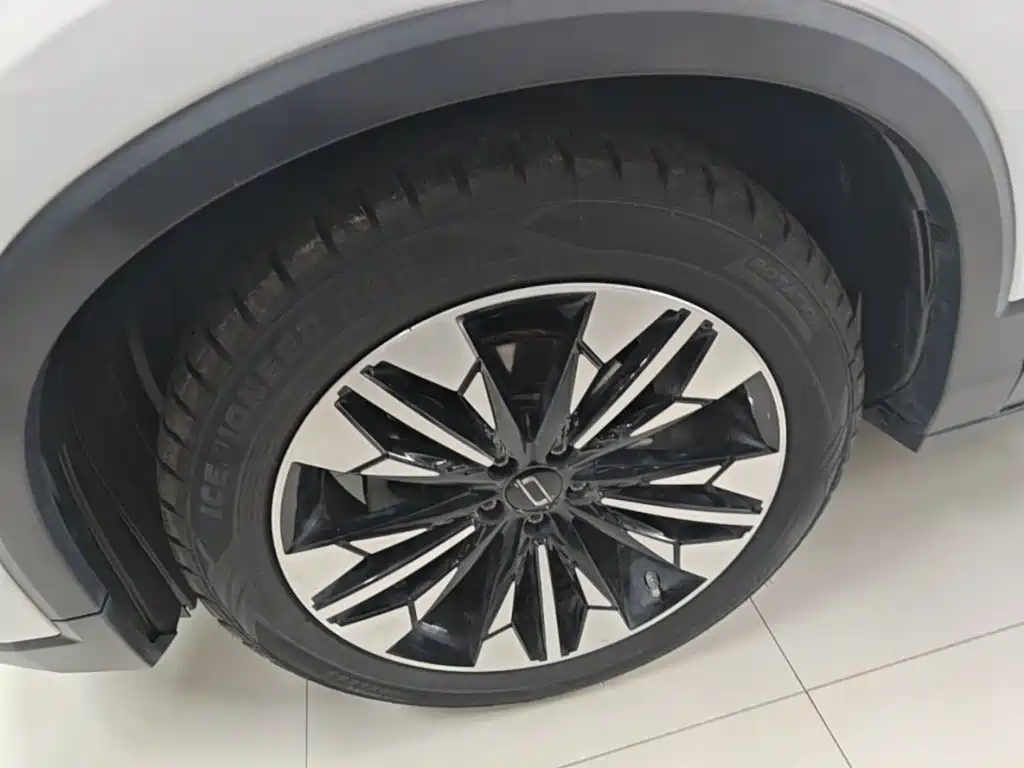 Besturn Bestune T77 2024 2023 1.5T Automatic Luxury