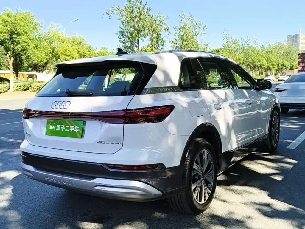 Audi Q5 e-tron 2025 2023 40 e-tron Shining Edition Brocade Package