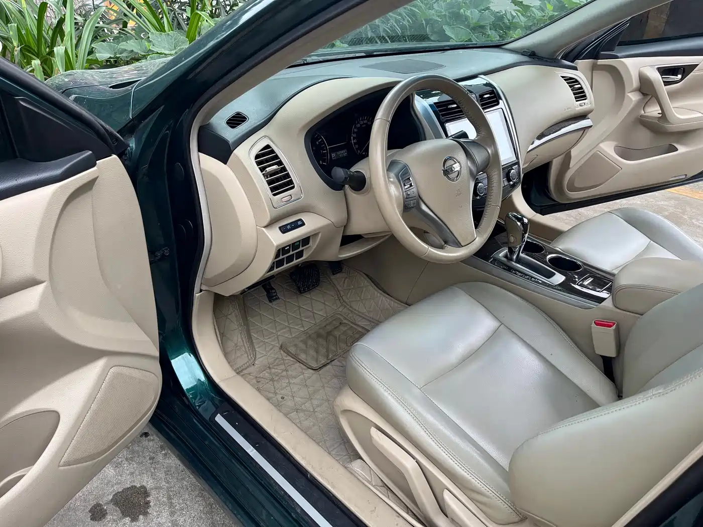 Фото 10 - Nissan Teana