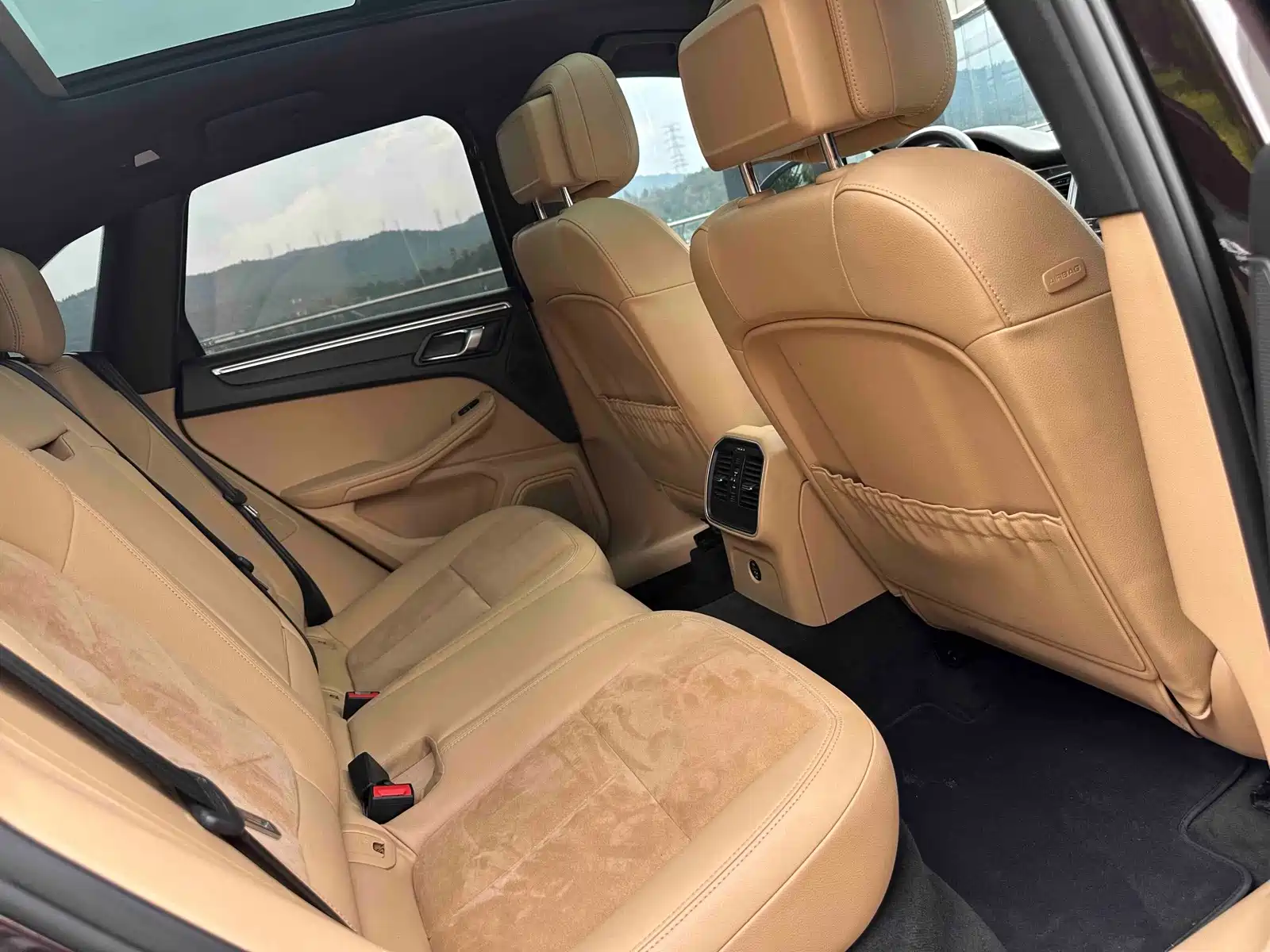 Фото 9 - Porsche Macan