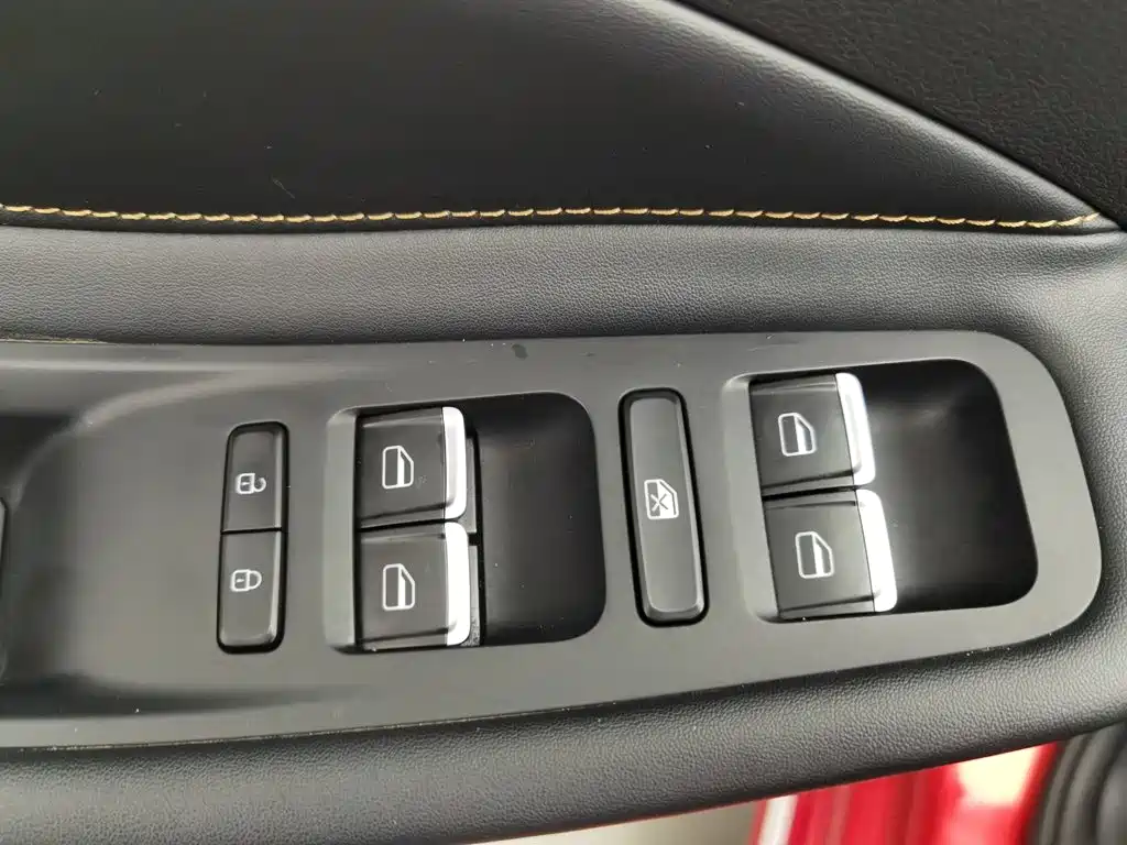 Chery Arrizo 5 PLUS 2021 2021 Little AI 1.5L CVT Enjoy PLUS