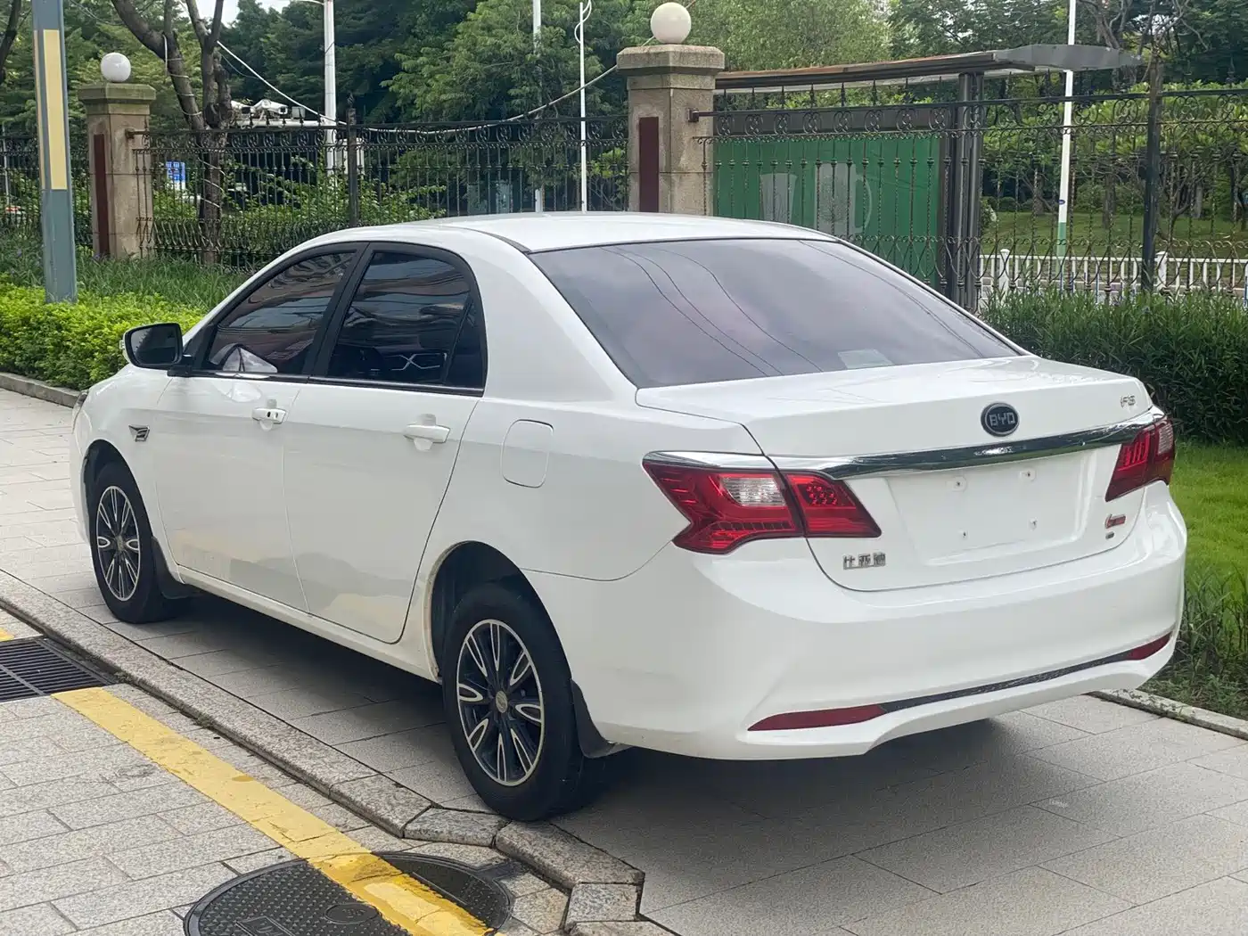 Фото 7 - BYD F3