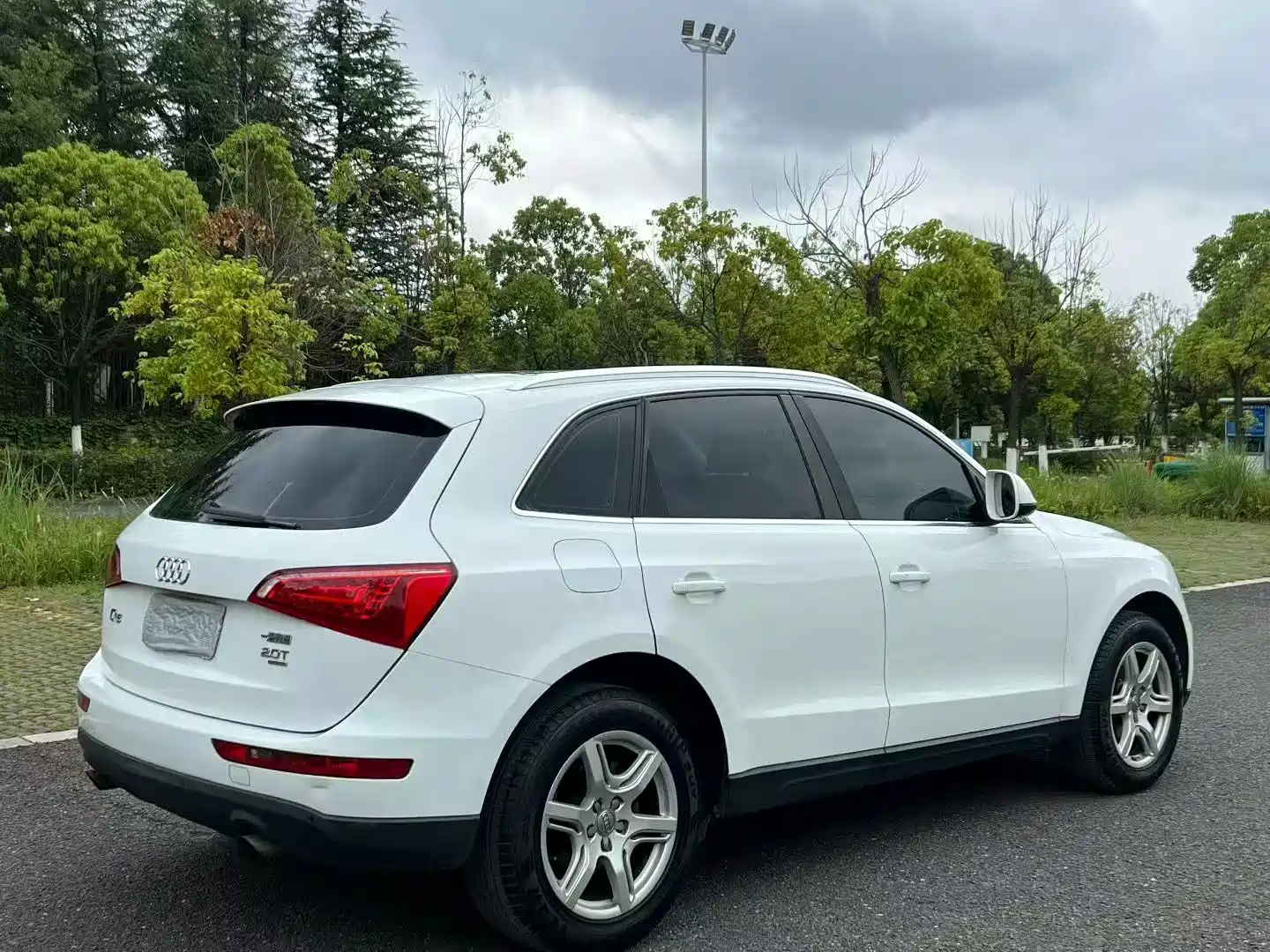 Фото 8 - Audi Q5