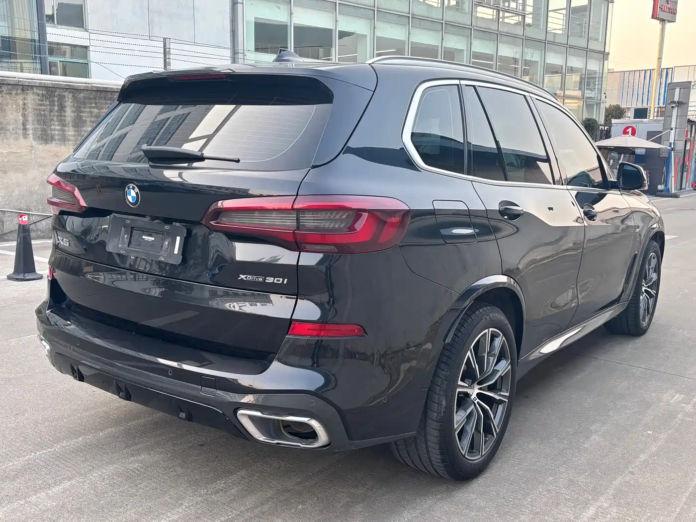 BMW X5 (Import) 2020 xDrive30i M Sport Package фото 5