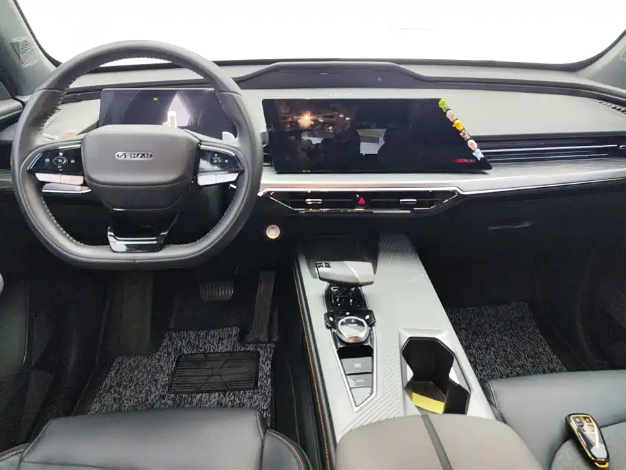 CHANGAN CHANGAN AUCHAN Z6