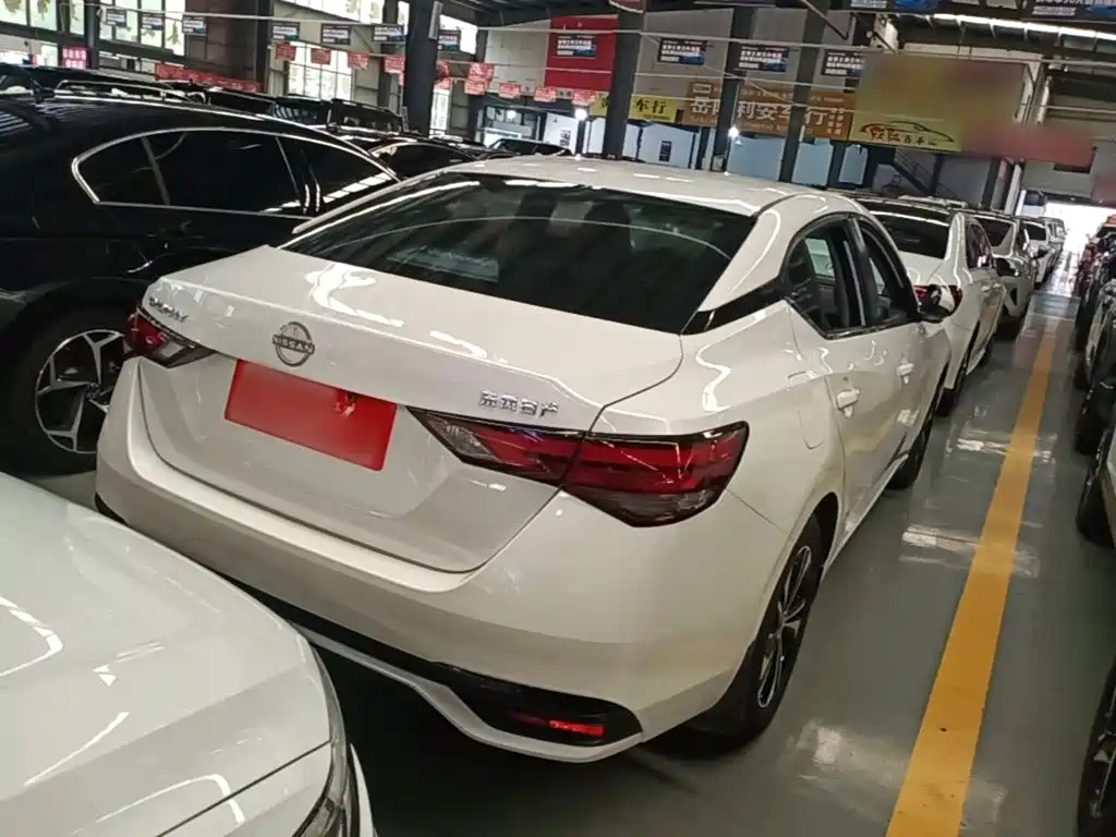 Nissan SYLPHY, миниатюра 7
