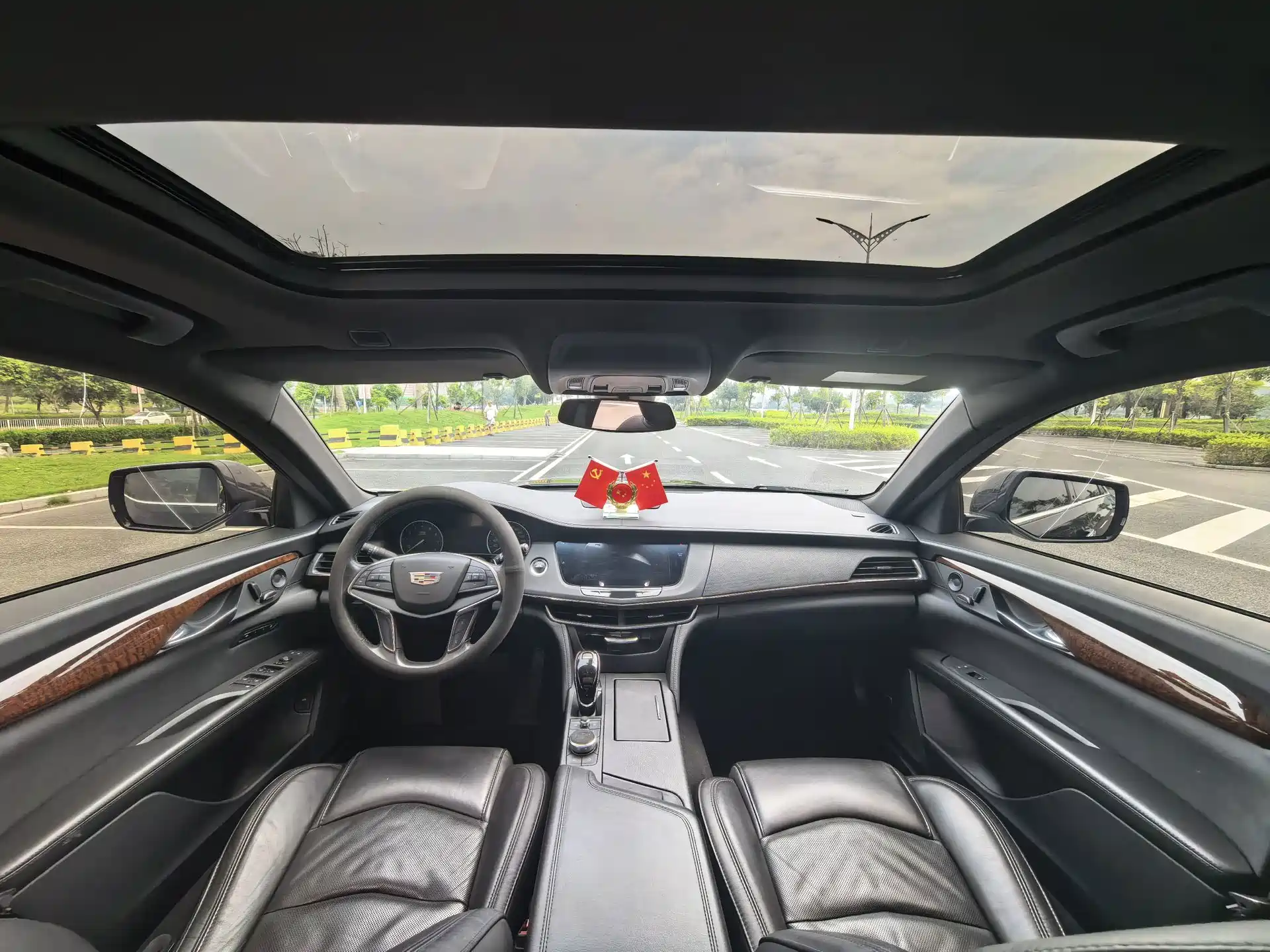 Фото 14 - Cadillac CT6