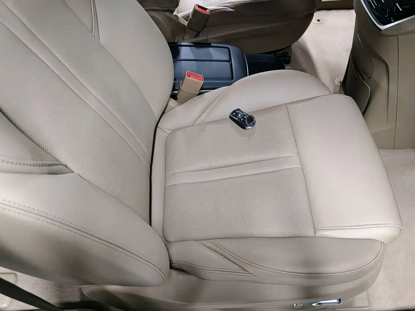 Buick GL8 2021 ES Landlord 653T Flagship фото 12