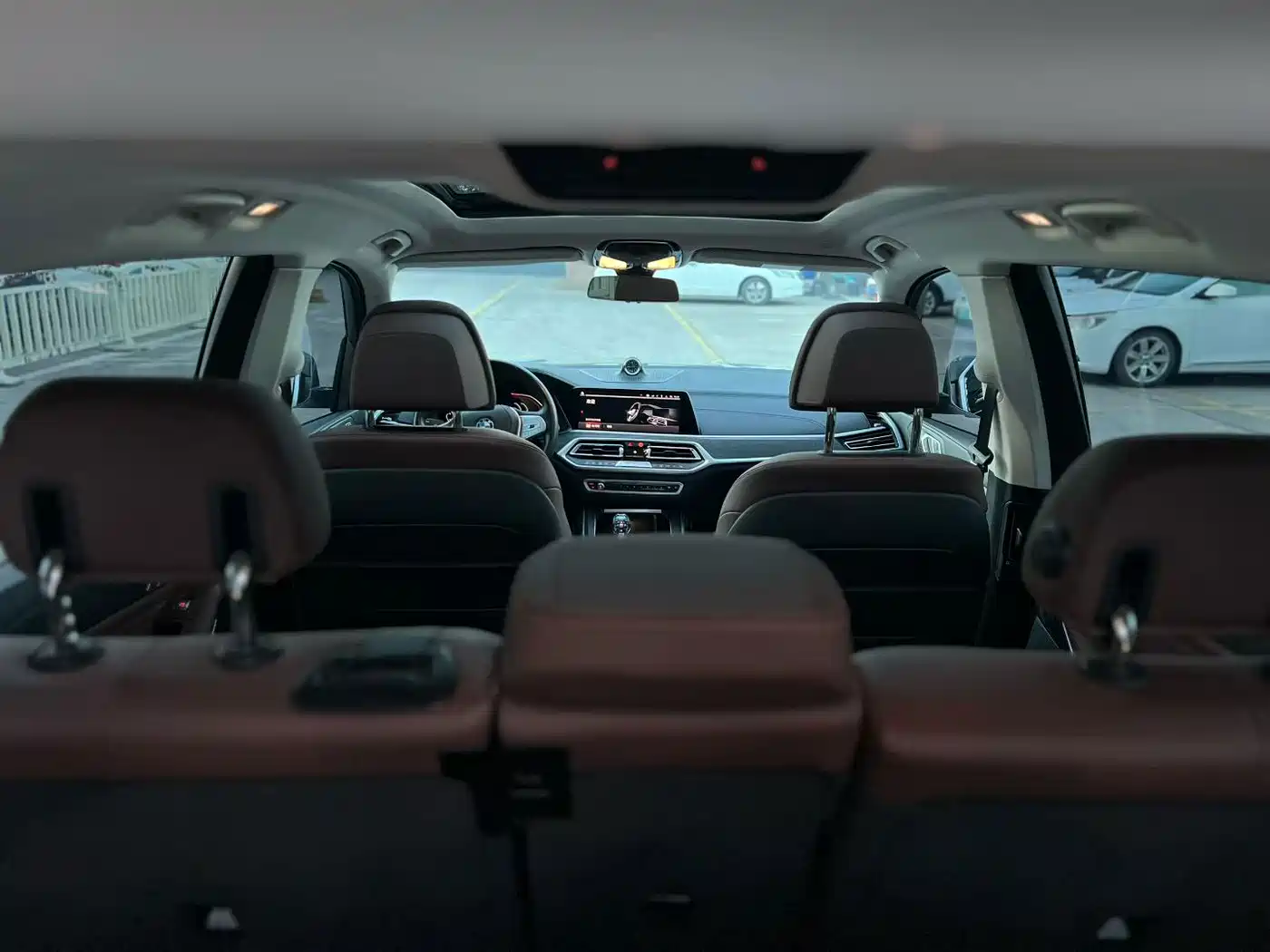 Фото 12 - BMW X7
