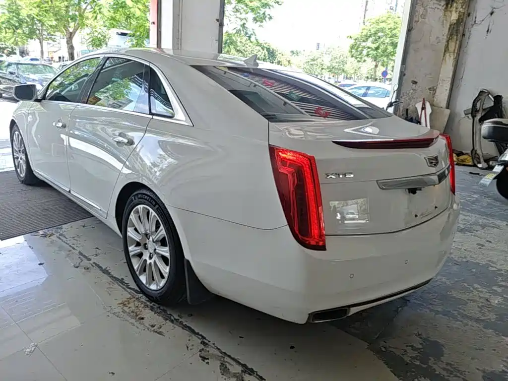 Photo 5 - Cadillac XTS