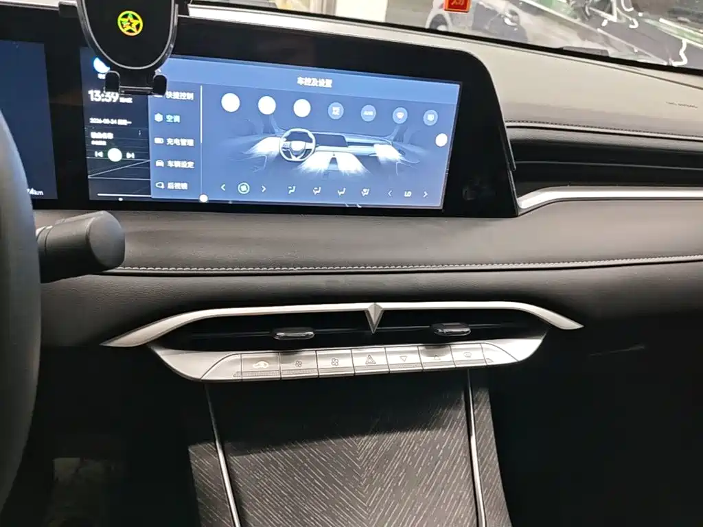 Venucia DaV DD-i 2023 2023 110km iE Edition