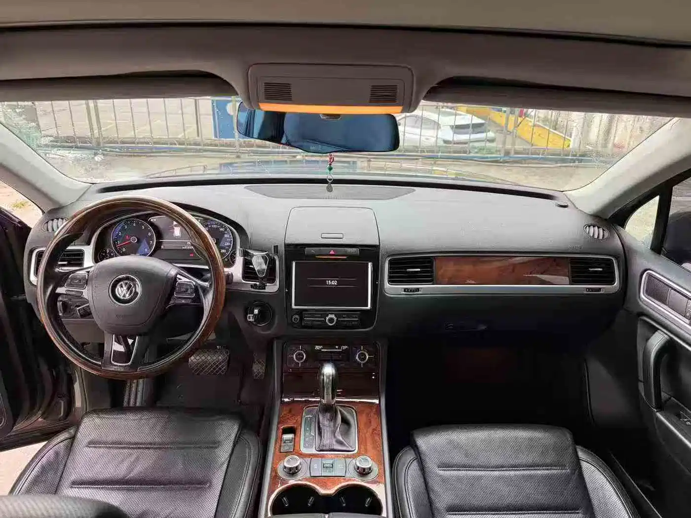 Volkswagen Touareg 2012 R-Line Luxury фото 9