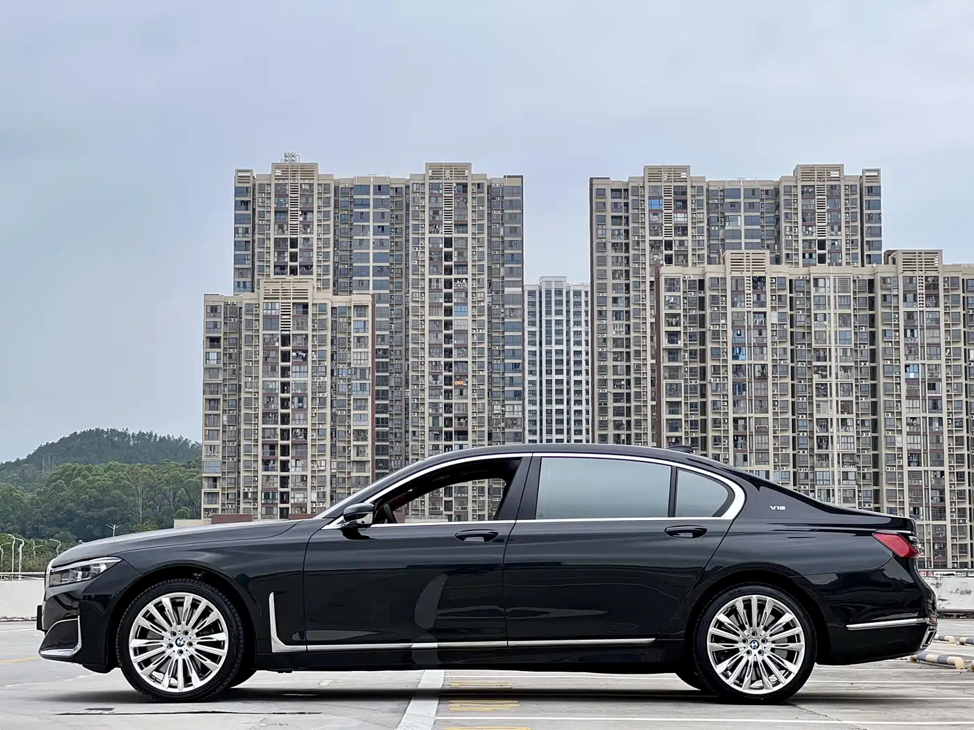 BMW 7 Series 2021 2019 M760Li xDrive V12 Luxury Package