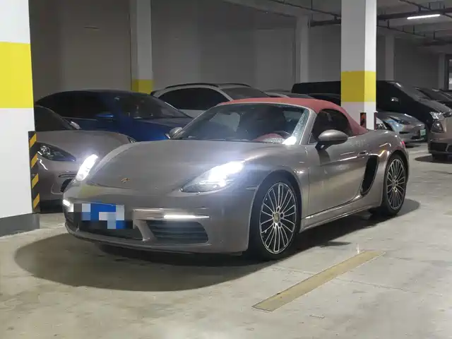 Porsche 718 Boxster 2.0T