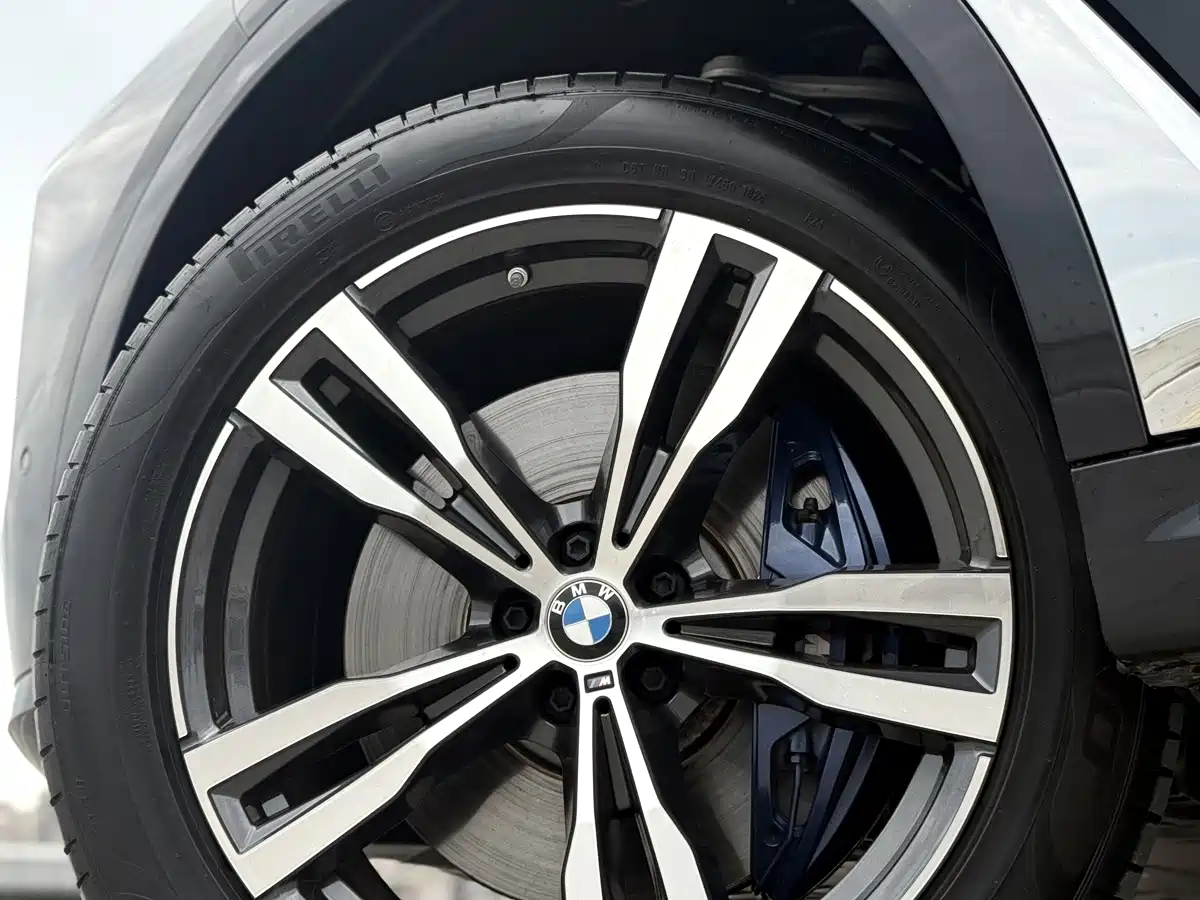 BMW X7 2025 2023 xDrive40i Exclusive M Sport Package