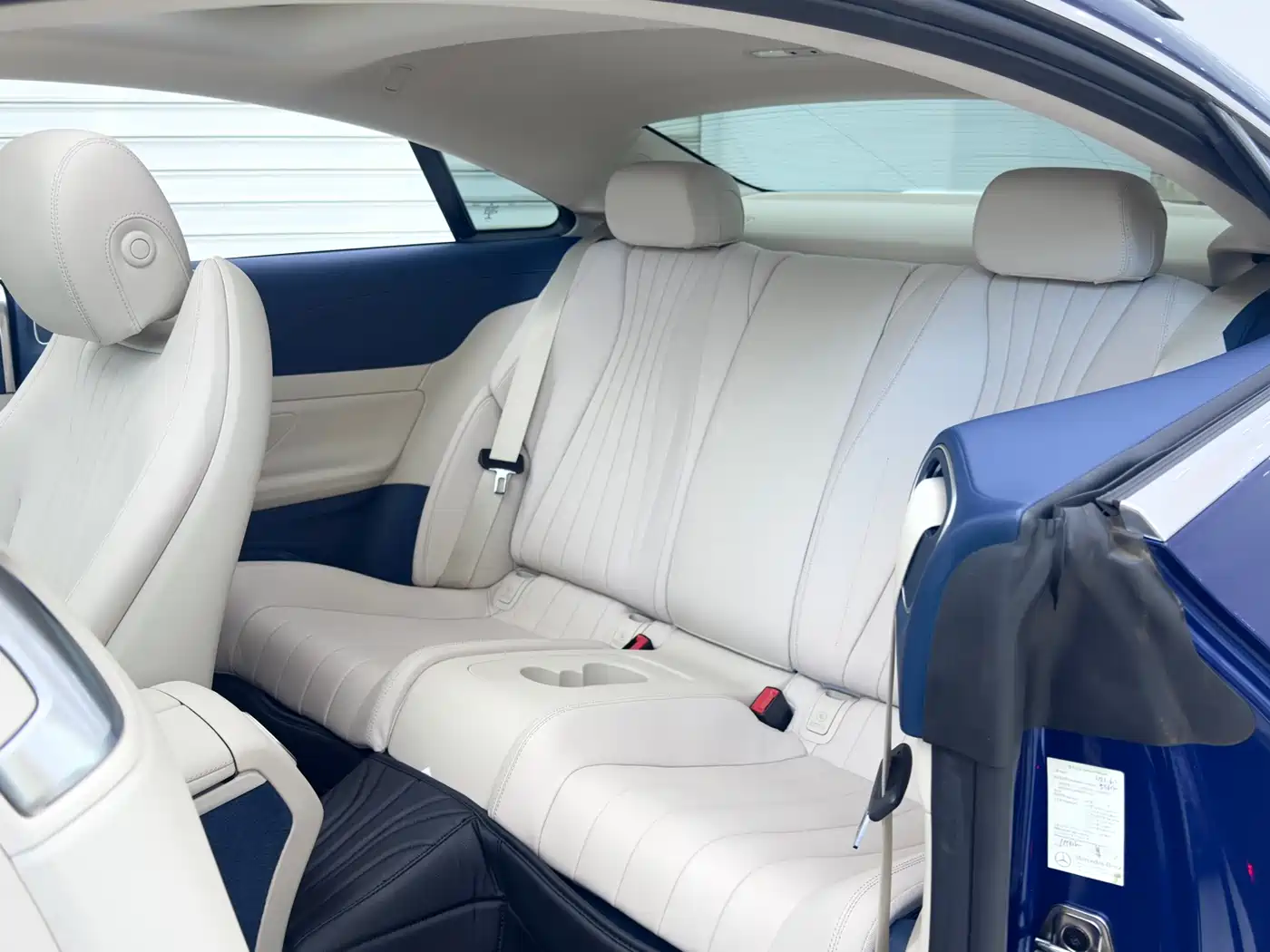Mercedes-Benz E-Class, миниатюра 18