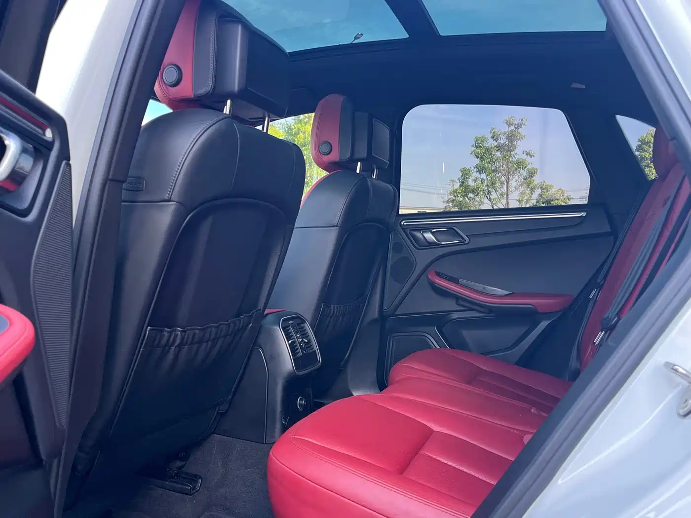 Porsche Macan 2016 Macan 2.0T фото 14