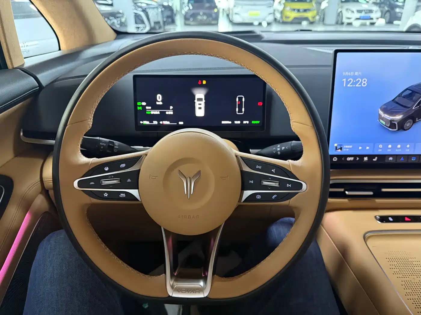 Voyah Auto Voyah Dreamer 2025 PHEV AWD Flagship Kunpeng Edition фото 6