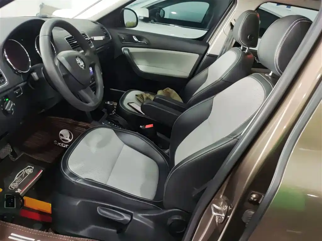 Škoda Yeti 2017 TSI280 DSG Advance фото 15