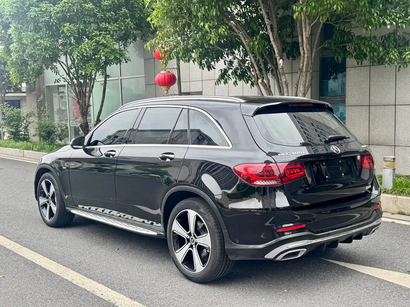 Mercedes-Benz GLC 2022 Facelift GLC 300 L 4MATIC Dynamic Collector's Edition фото 6