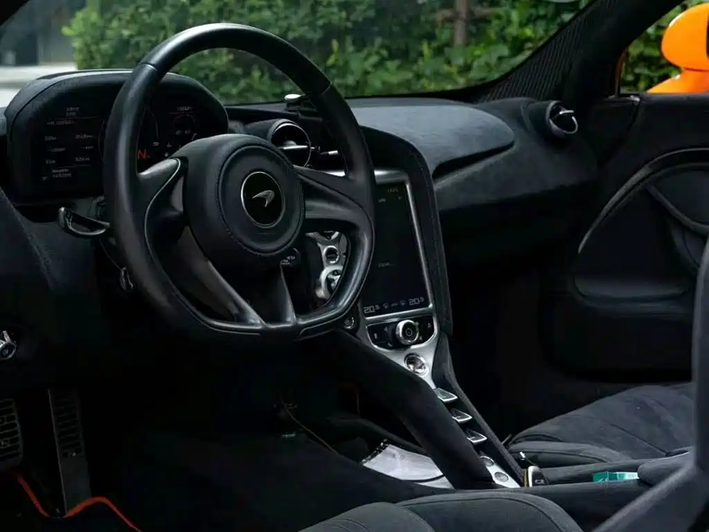 2020 McLaren 720S