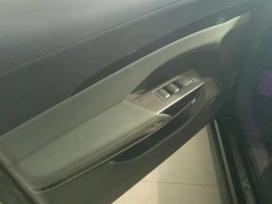 Hongqi HONGQI TIANGONG 08