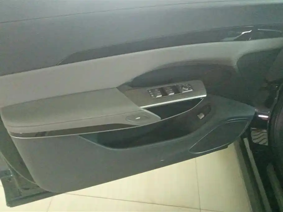 Hongqi HONGQI TIANGONG 08