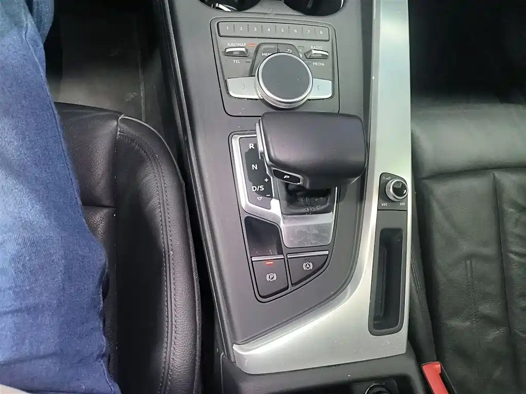Audi A4L 2019 40 TFSI Fashion (China V) фото 6
