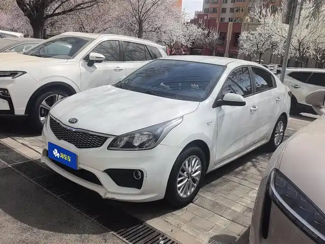 KIA K2