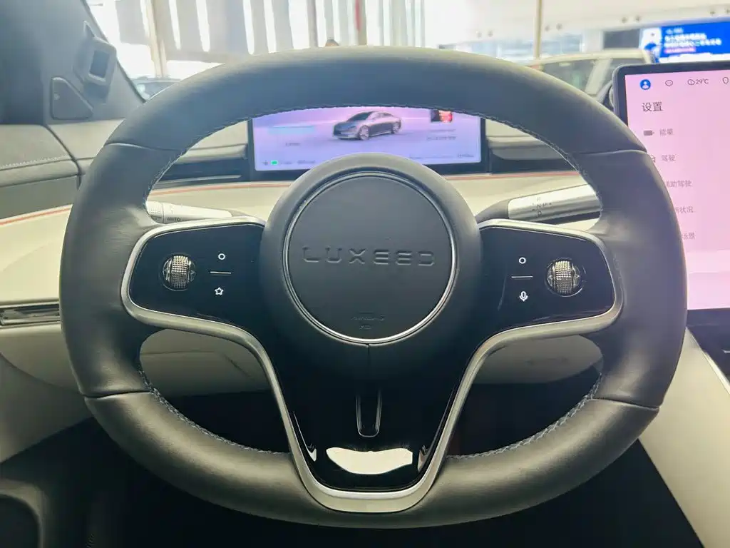 Zhijie S7 2024 2024 Max RWD Long Range Smart Drive