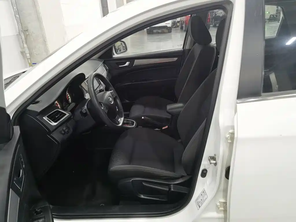 Besturn B30 2016 2016 1.6L Automatic Luxury