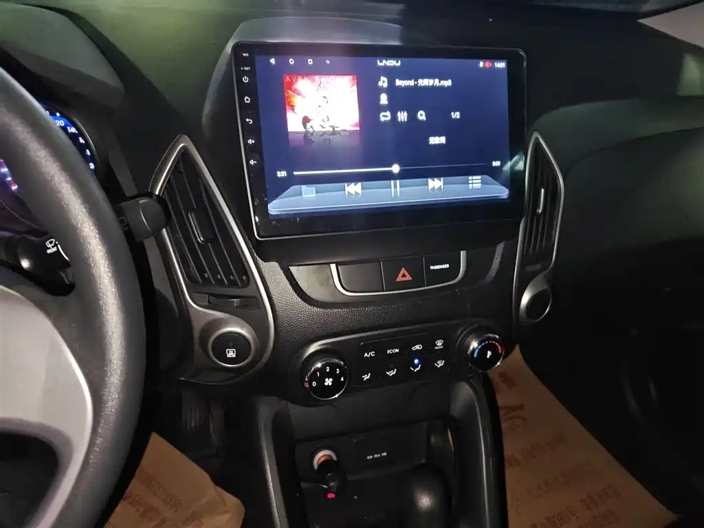 Hyundai Beijing Hyundai ix35 2015 2.0L Automatic 2WD Comfort China IV фото 13