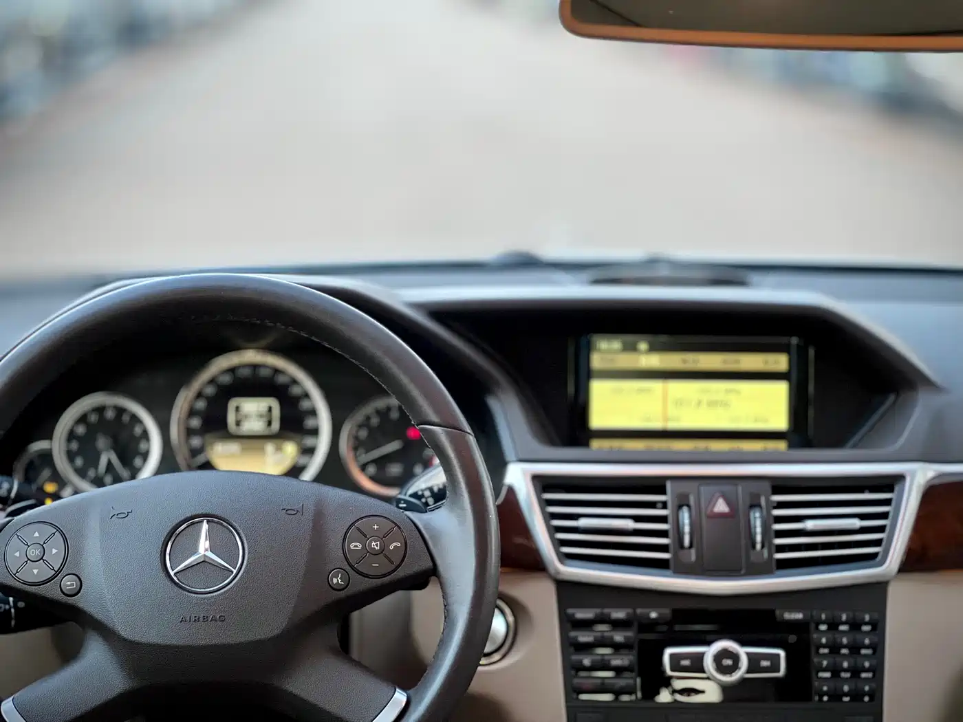 Mercedes-Benz E-Class 2011 E 300 L Elegance фото 12