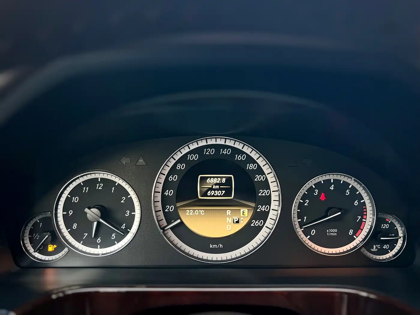 Mercedes-Benz E-Class 2011 E 300 L Elegance фото 13