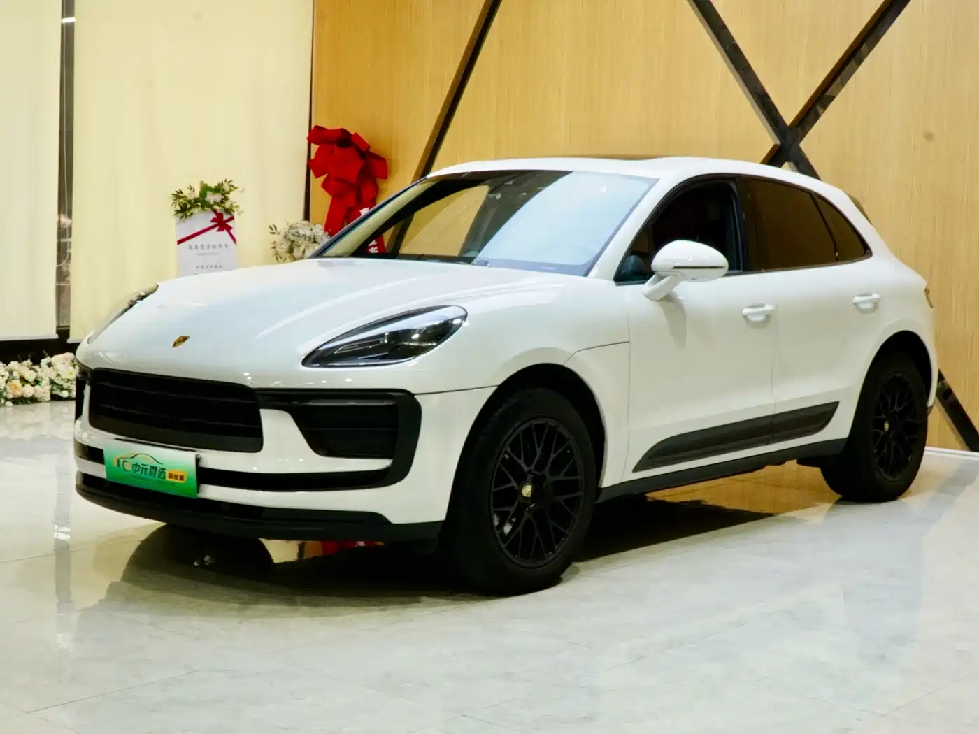 Porsche Macan 2023 Macan 2.0T фото 3