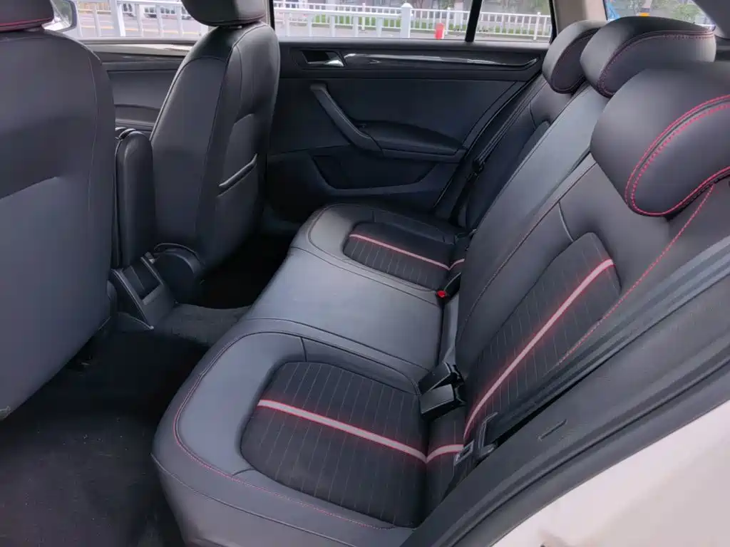 صورة 17 - Škoda Skoda Rapid Spaceback