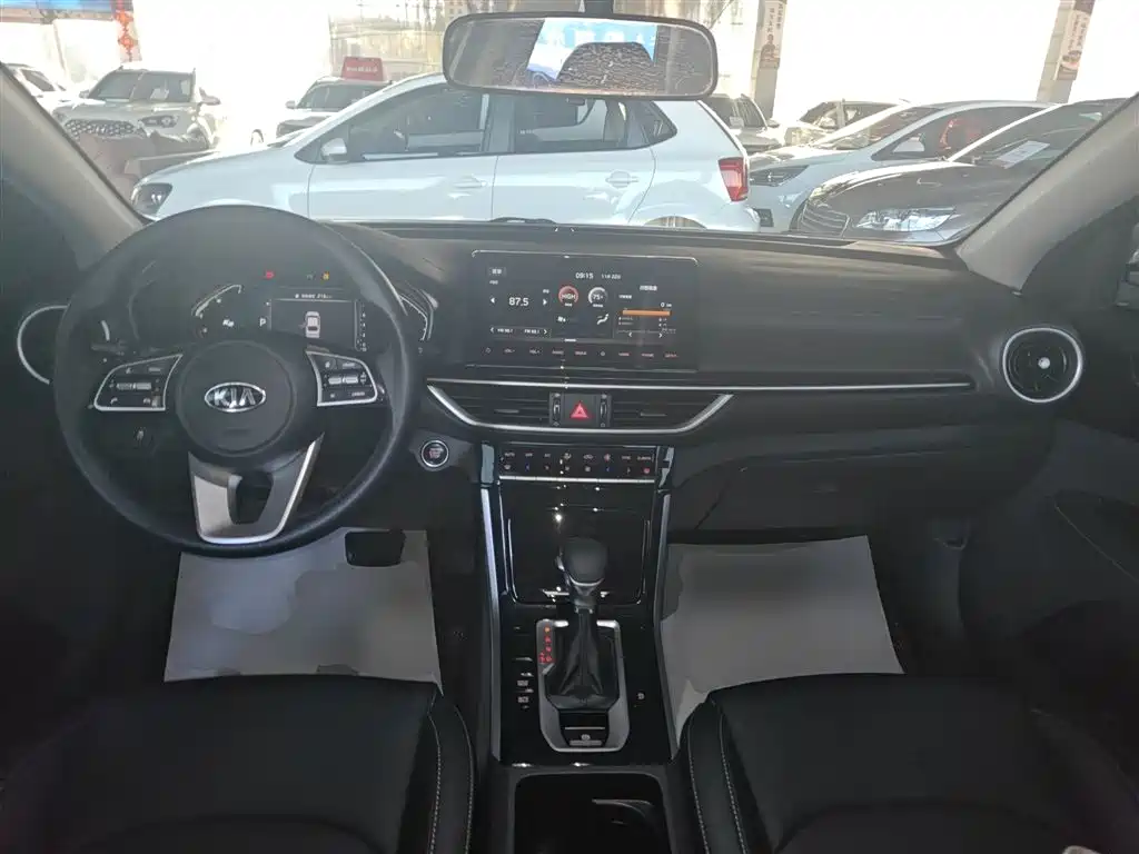 Kia K3 2021 1.5L CVT Fashion Edition фото 12