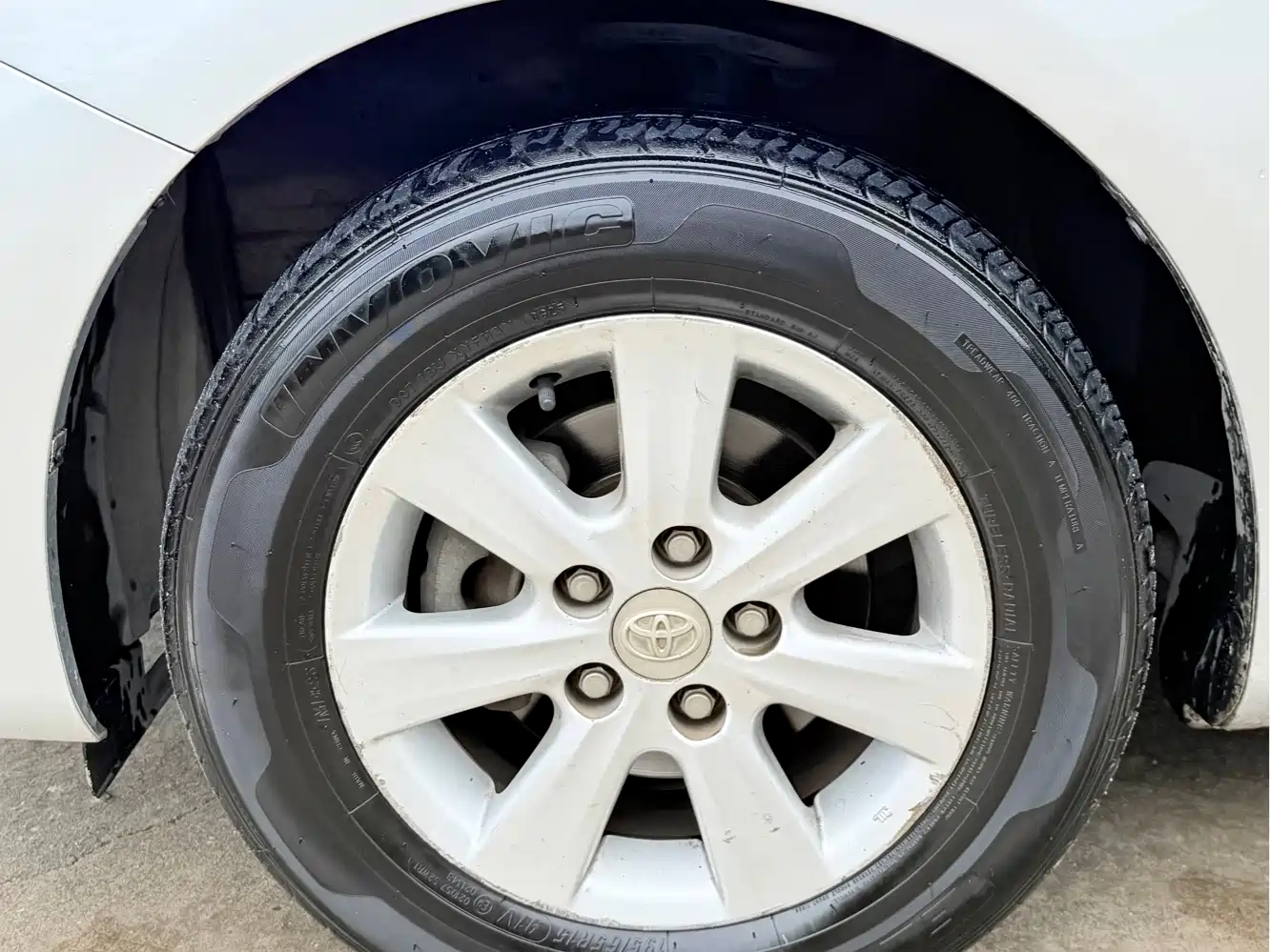 Toyota Corolla 2011 Model 1.6L Automatic GL Sunroof фото 8